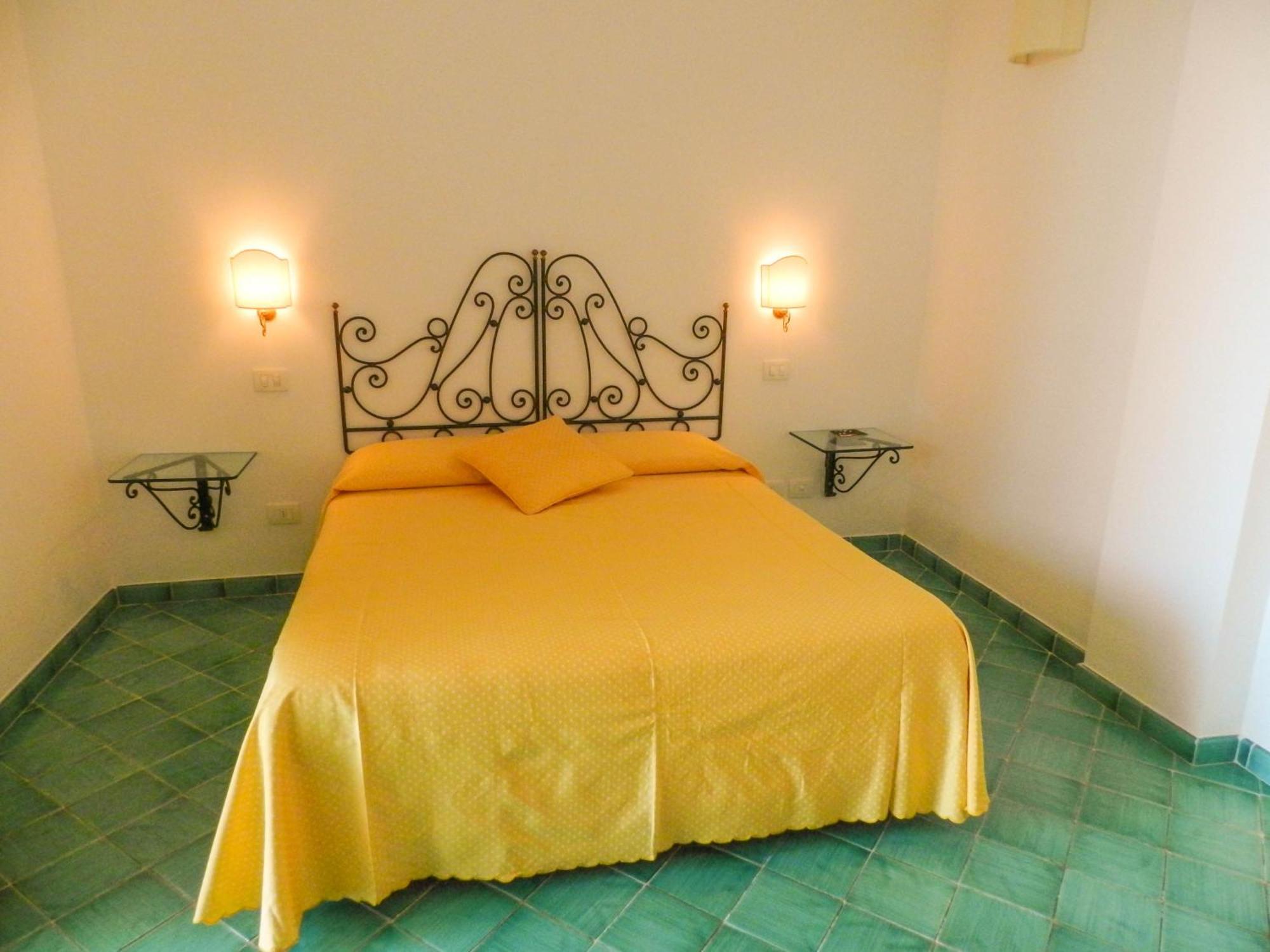 Bacio Del Sole B&B Positano Ngoại thất bức ảnh