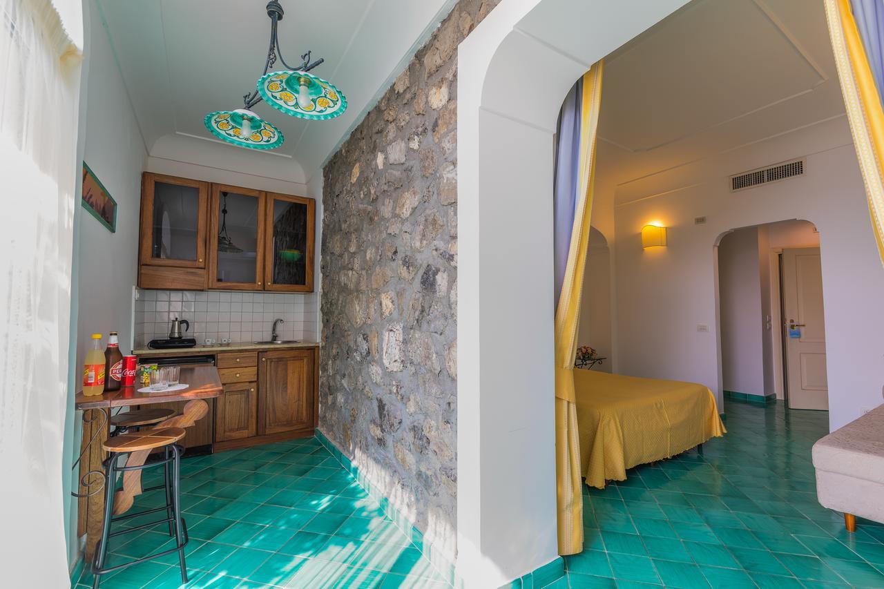 Bacio Del Sole B&B Positano Phòng bức ảnh