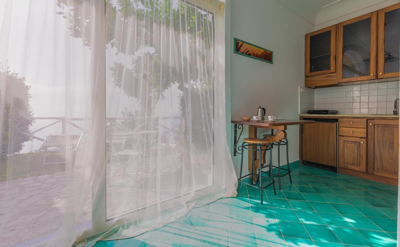 Bacio Del Sole B&B Positano Phòng bức ảnh