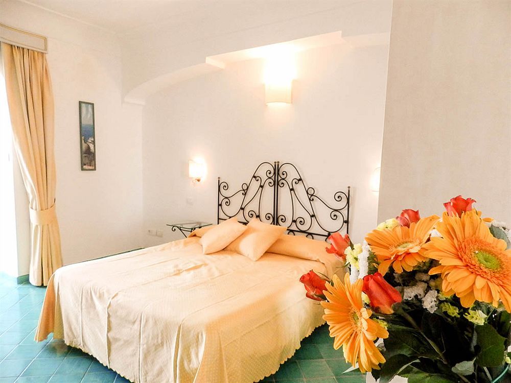 Bacio Del Sole B&B Positano Ngoại thất bức ảnh